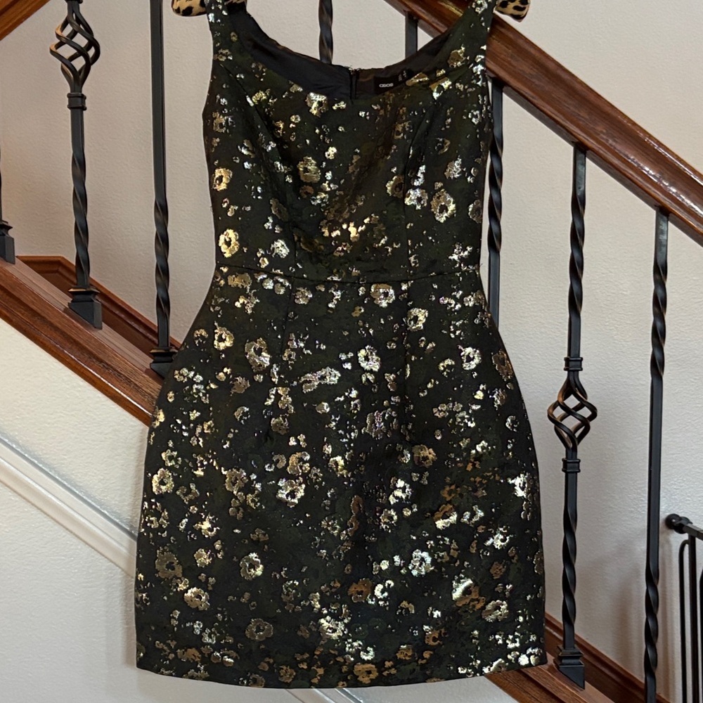 Asos Elegant Green, Blk and Gold Floral Dress - Picture 5 of 8